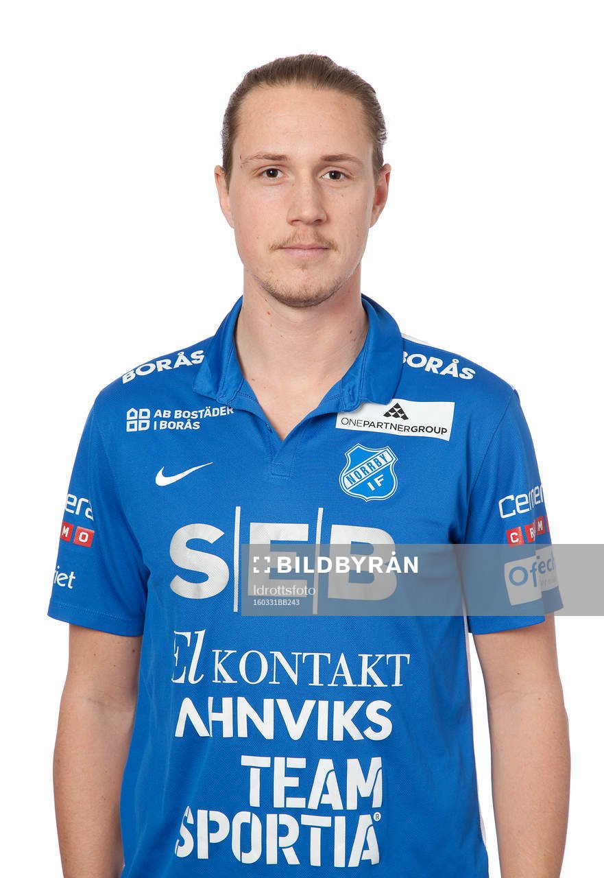 Marcus Översjö poserar för ett porträtt den 31 mars 2016 i Borås.