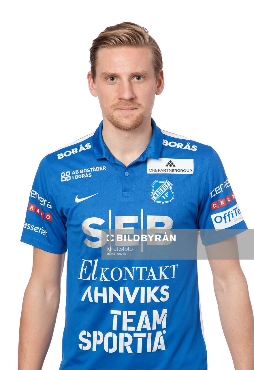 Kristoffer Strömberg poserar för ett porträtt den 31 mars 2016 i Borås.