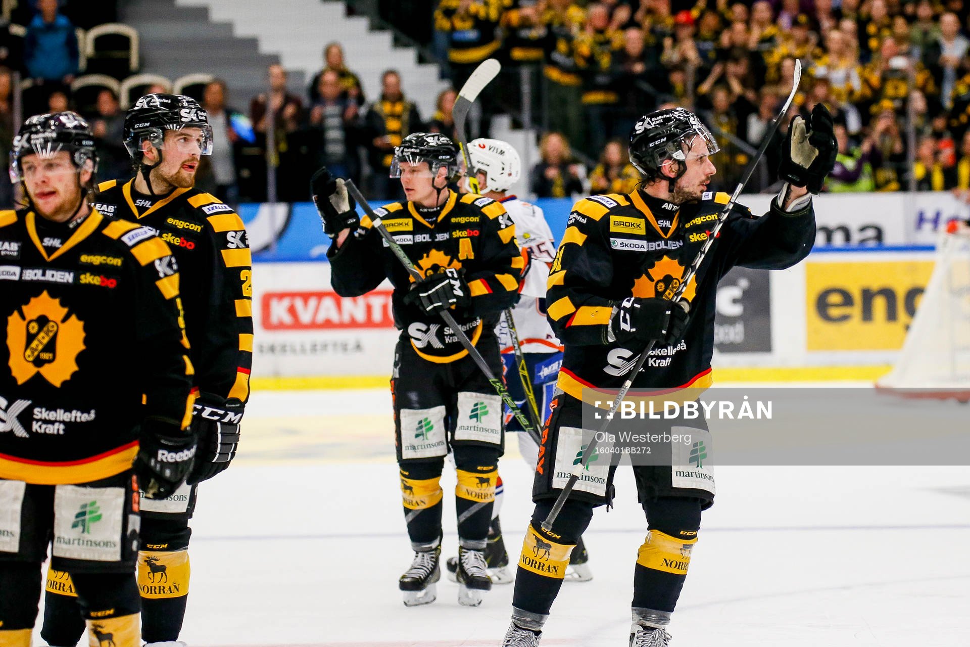 Skellefteås Fredrik Lindgren jublar