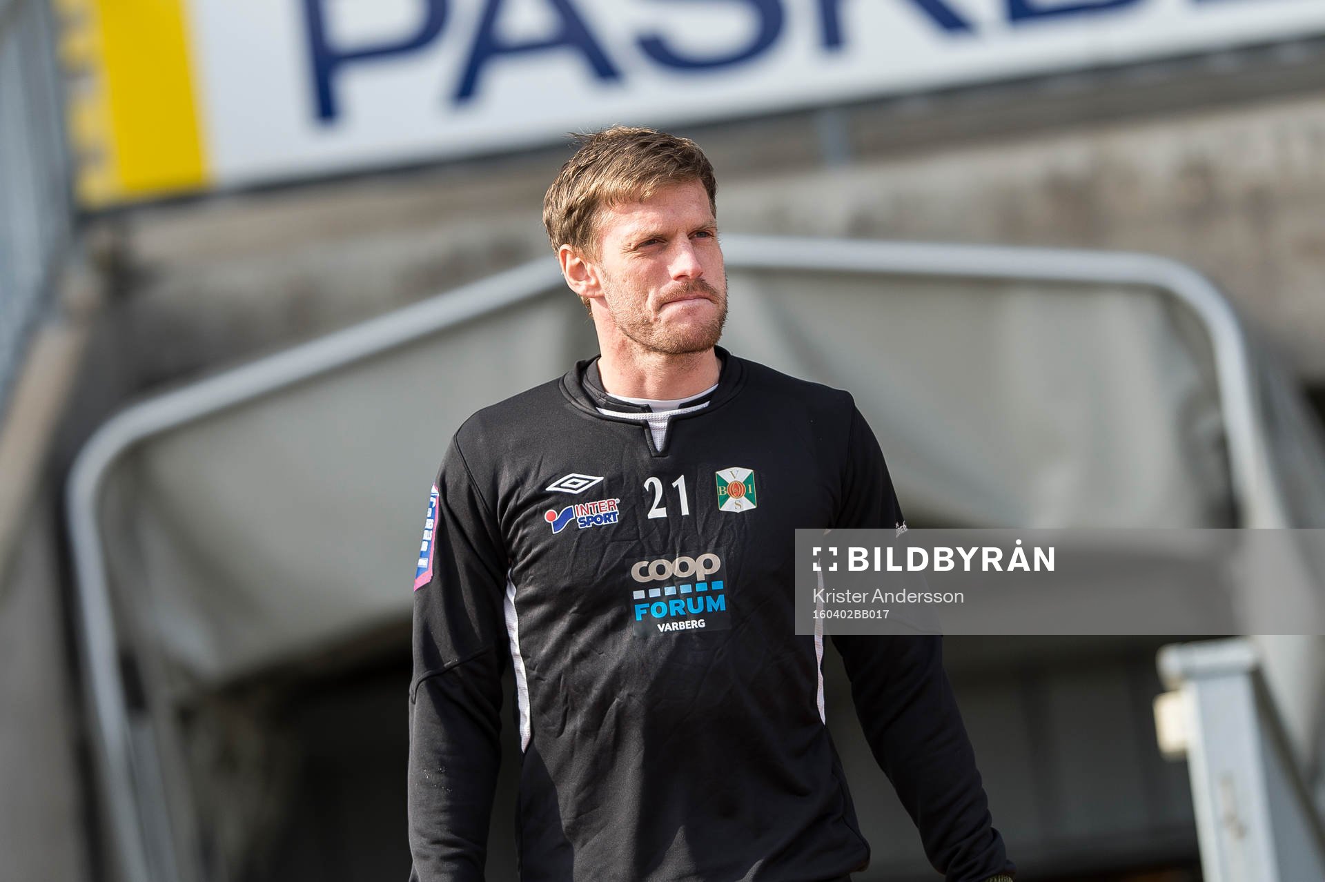 Varbergs Karl Söderström före fotbollsmatchen i