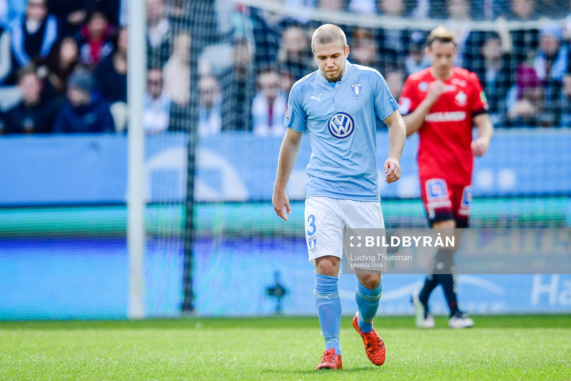Malmö FFs Anton Tinnerholm deppar