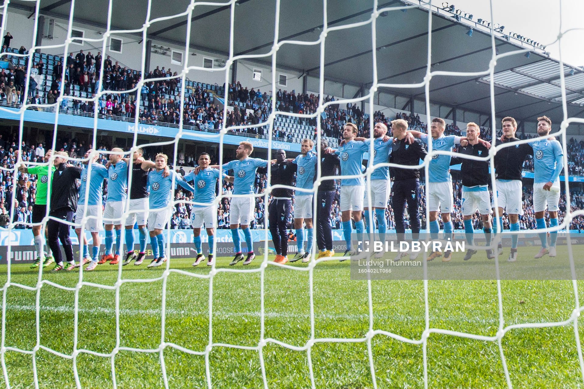 Malmö FFs spelare tackar publiken