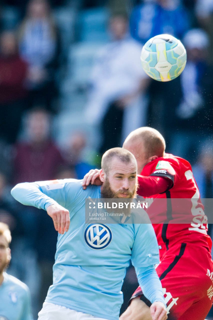 Malmö FFs Jo Inge Berget och Norrköpings Daniel Sjölund