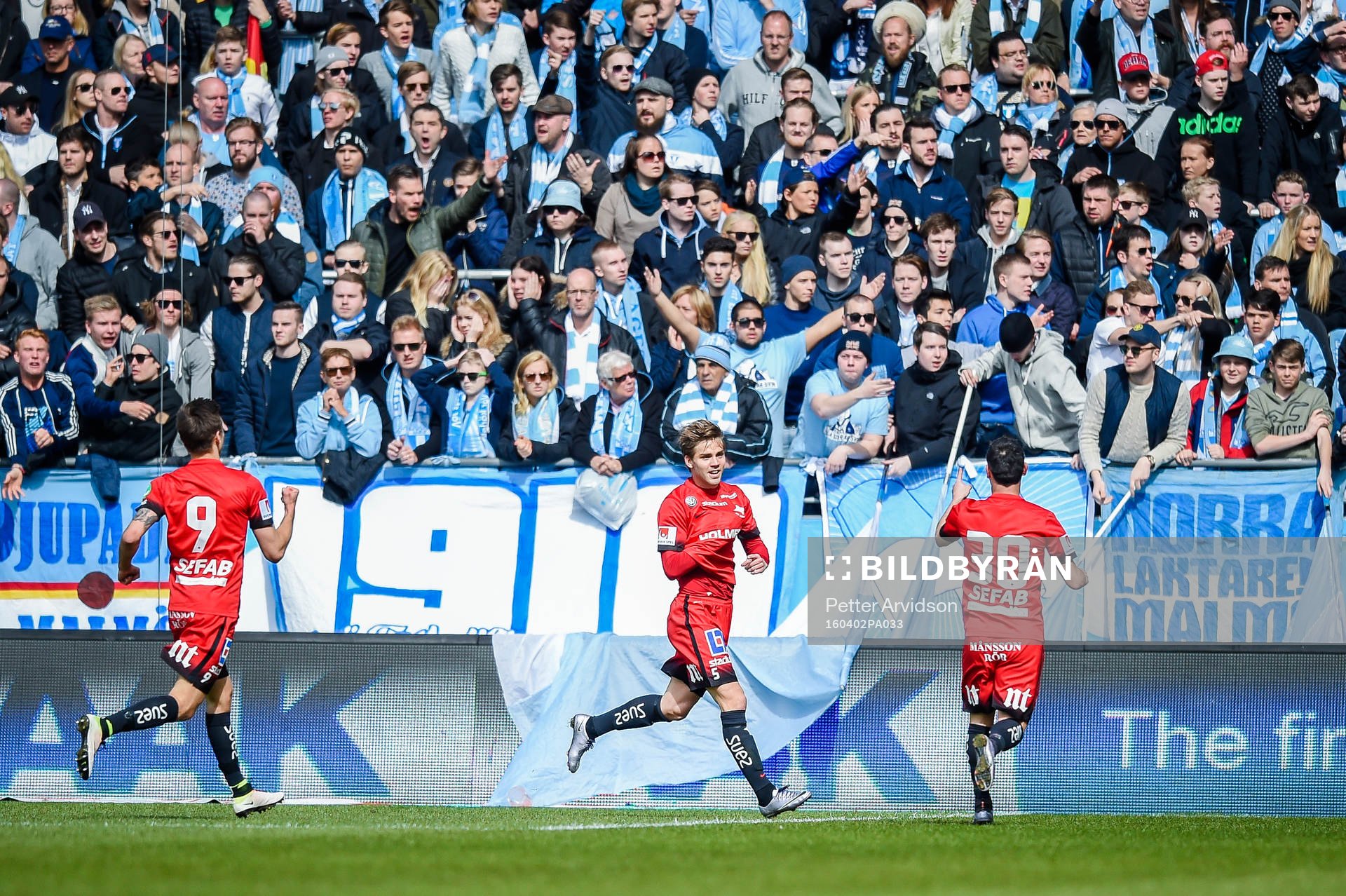 Norrköpings Arnor Ingvi Traustason , Christoffer Nyman och