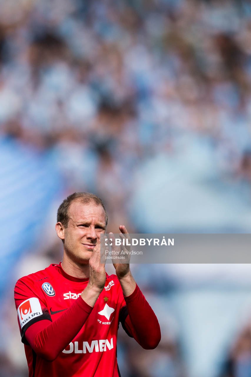 Norrköpings Andreas Johansson tackar publiken