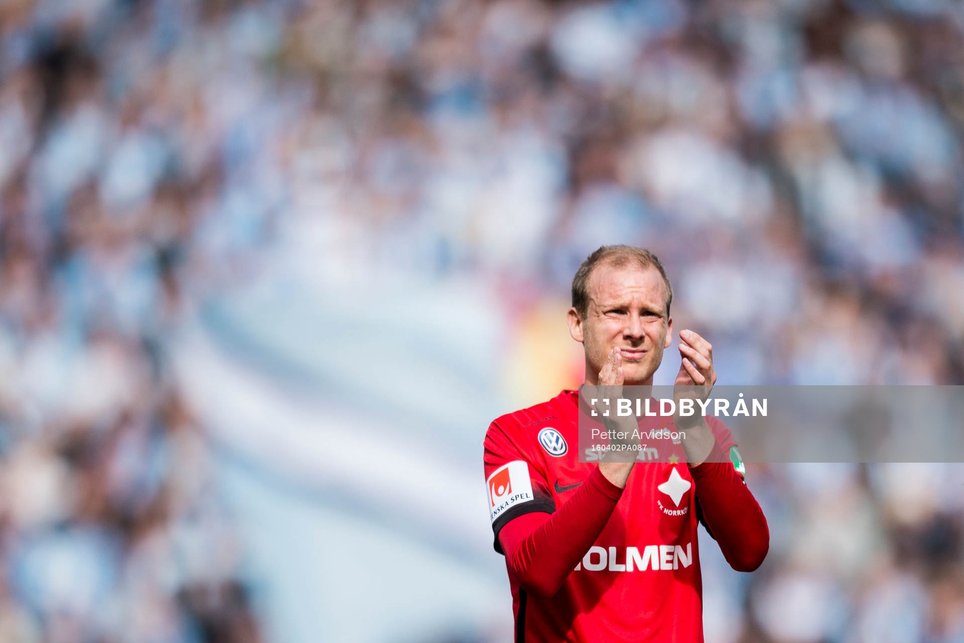Norrköpings Andreas Johansson tackar publiken