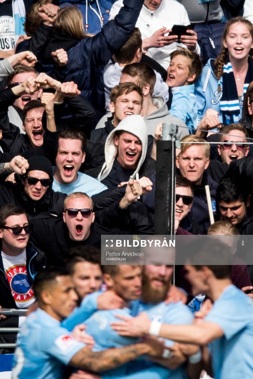 Malmö FFs supportrar jublar