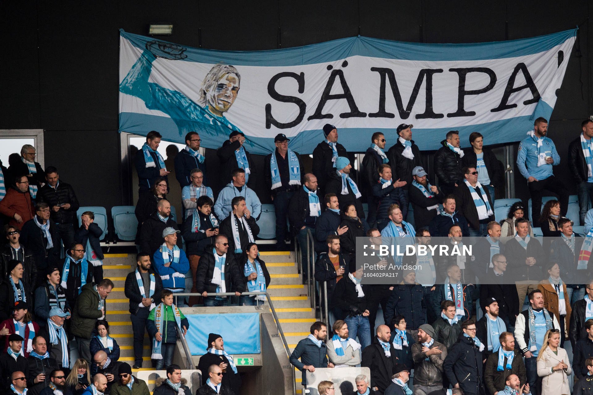 Sämpa banderoll hos Malmö FFs supportrar