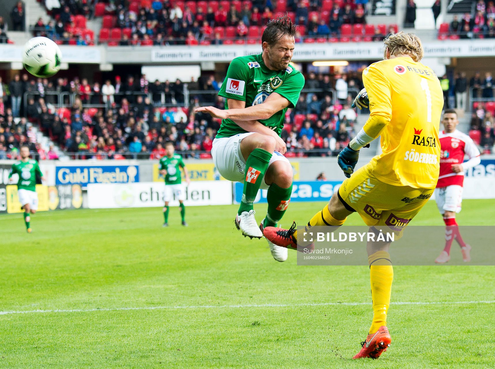 Kalmars målvakt Ole Söderberg och Jönköpings Fredric