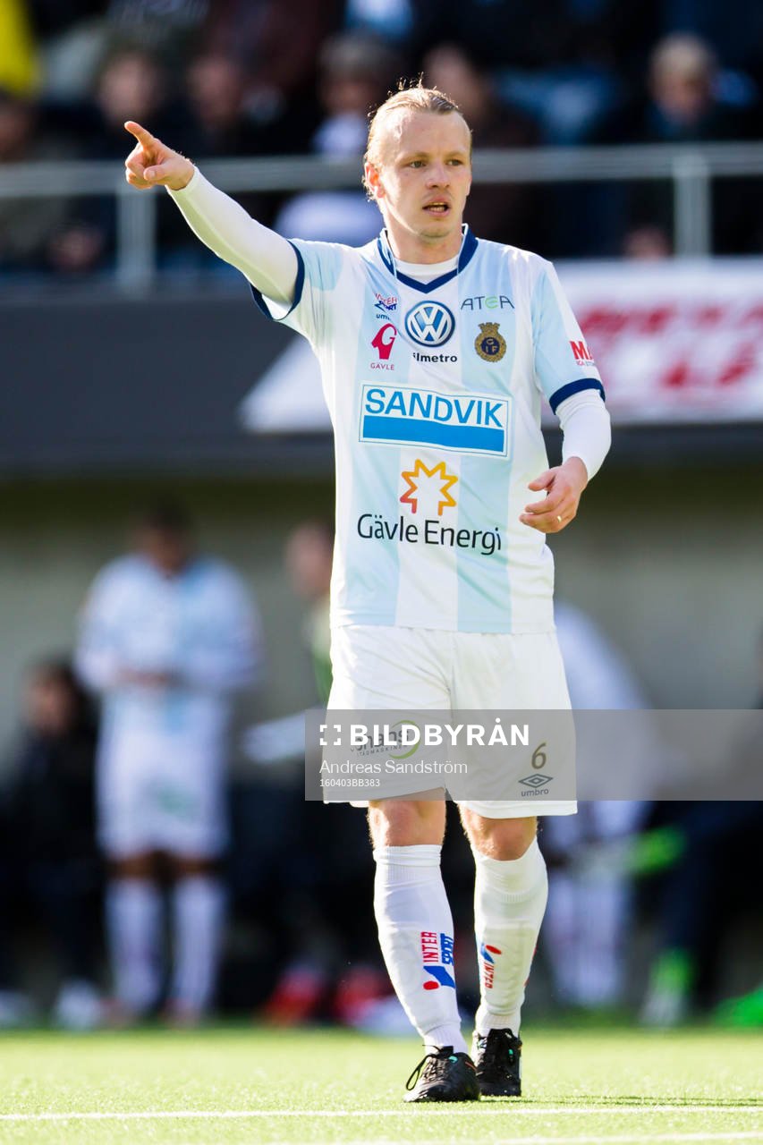 Gefles Jesper Florén under fotbollsmatchen i Allsvenskan mellan Gefle och Helsingborg den 3 April 2016 i Gävle. 