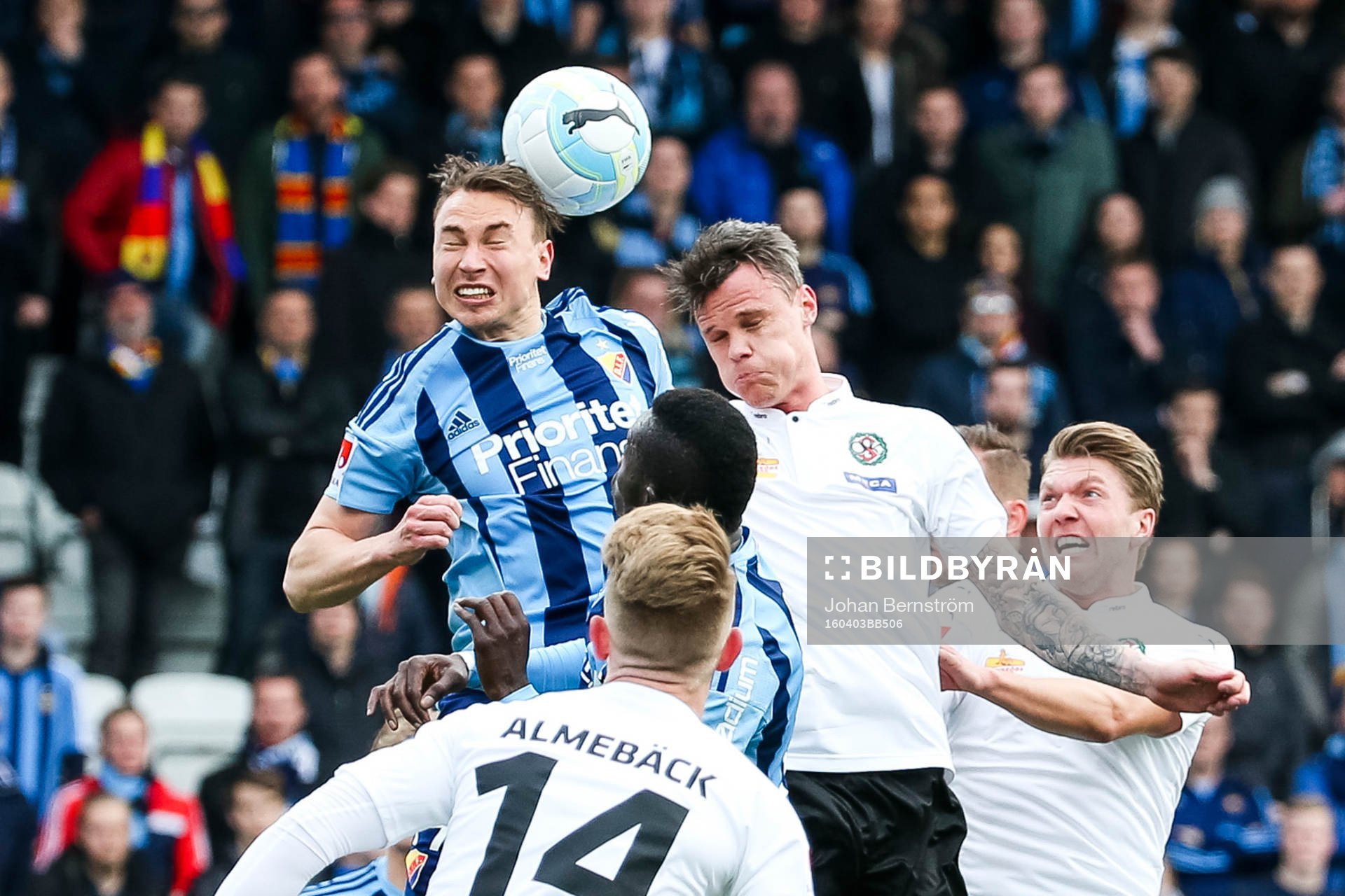 Djurgårdens Marcus Hansson och Örebros Erik Moberg