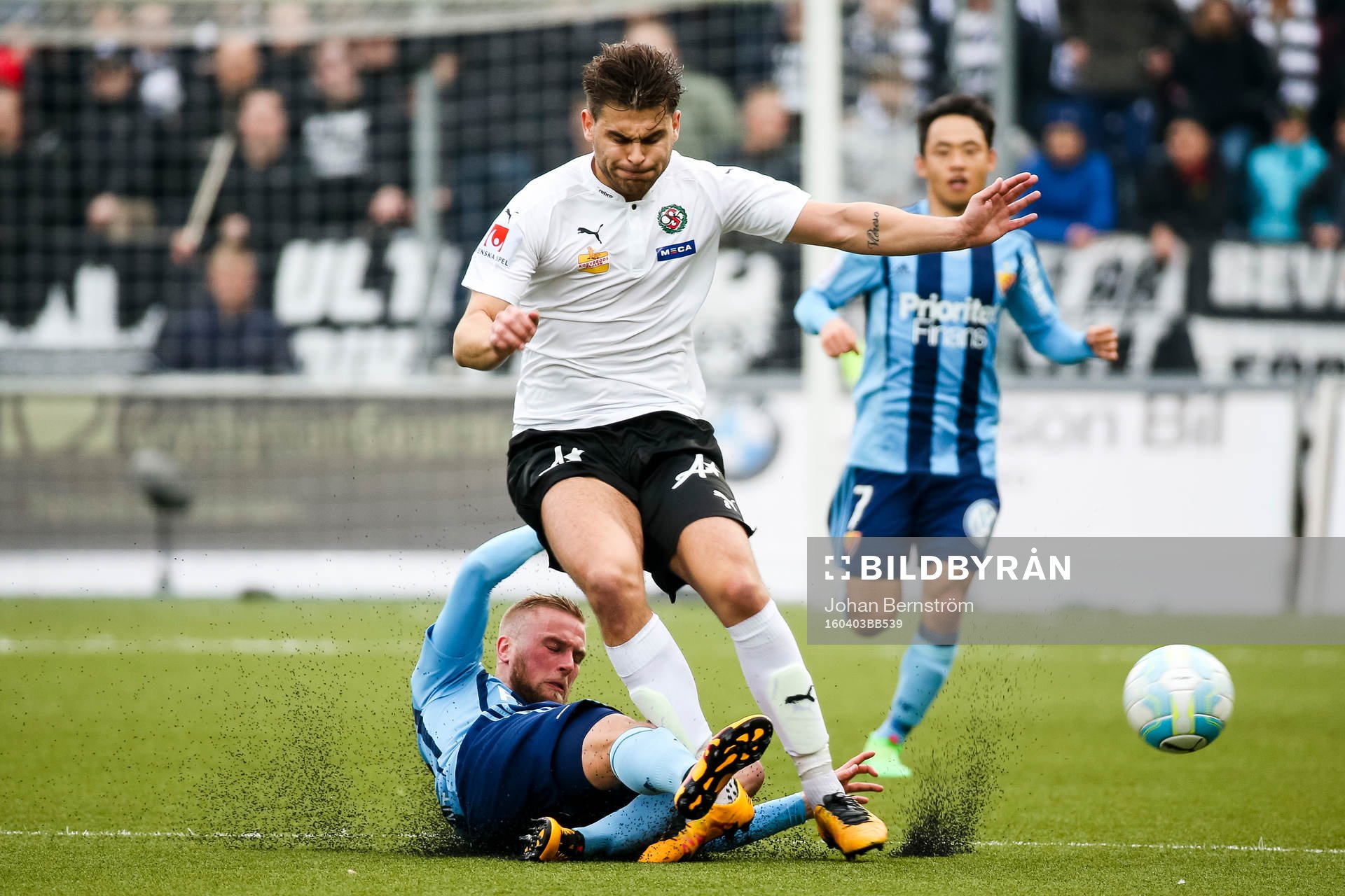 Djurgårdens Alexander Faltsetas och Örebros Astrit