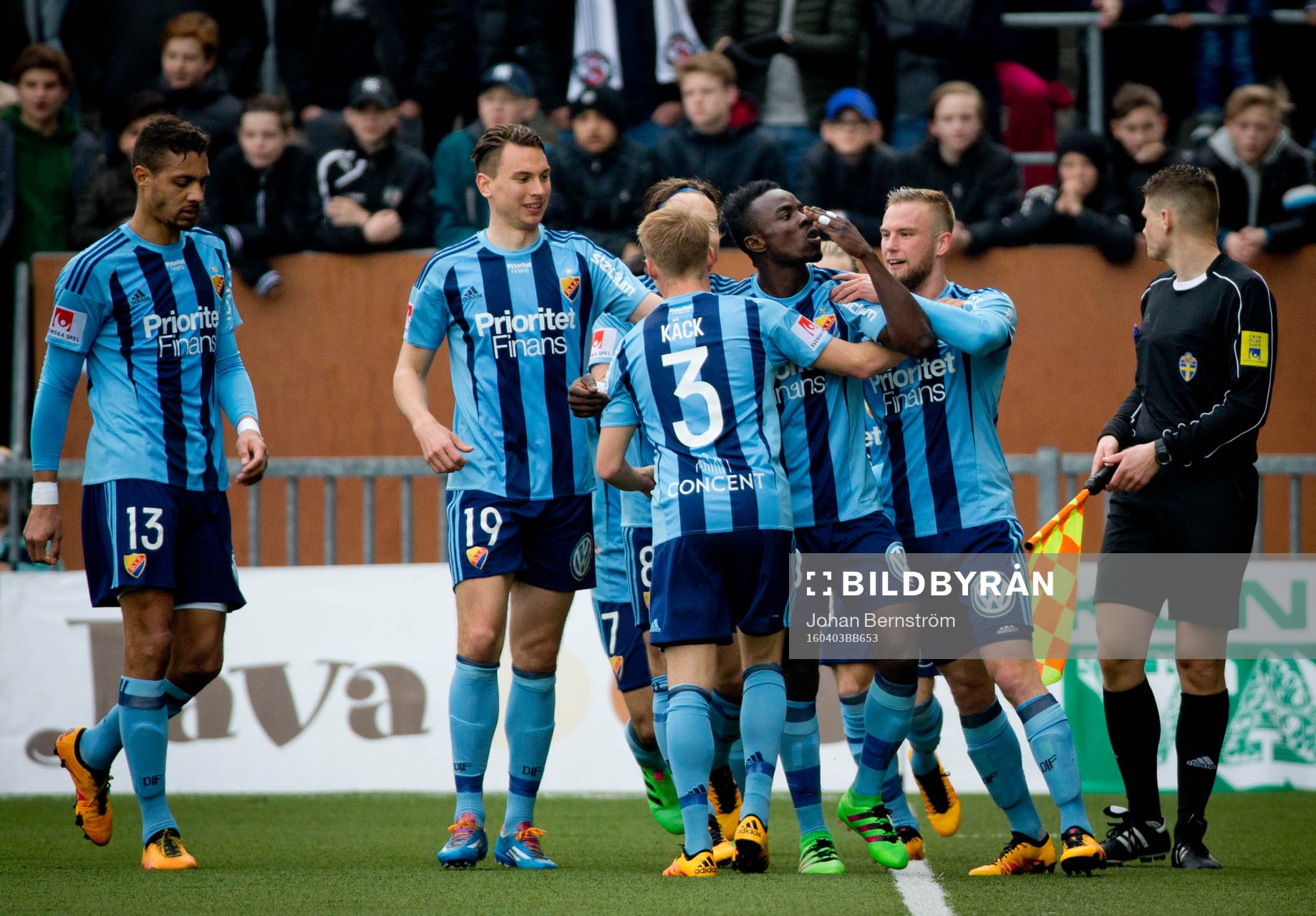 Djurgårdens Sam Johnson gör 0-1 och jublar