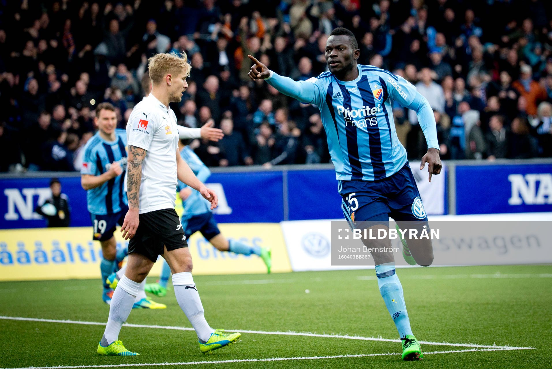 Djurgårdens Omar Colley gör 0-2 och jublar