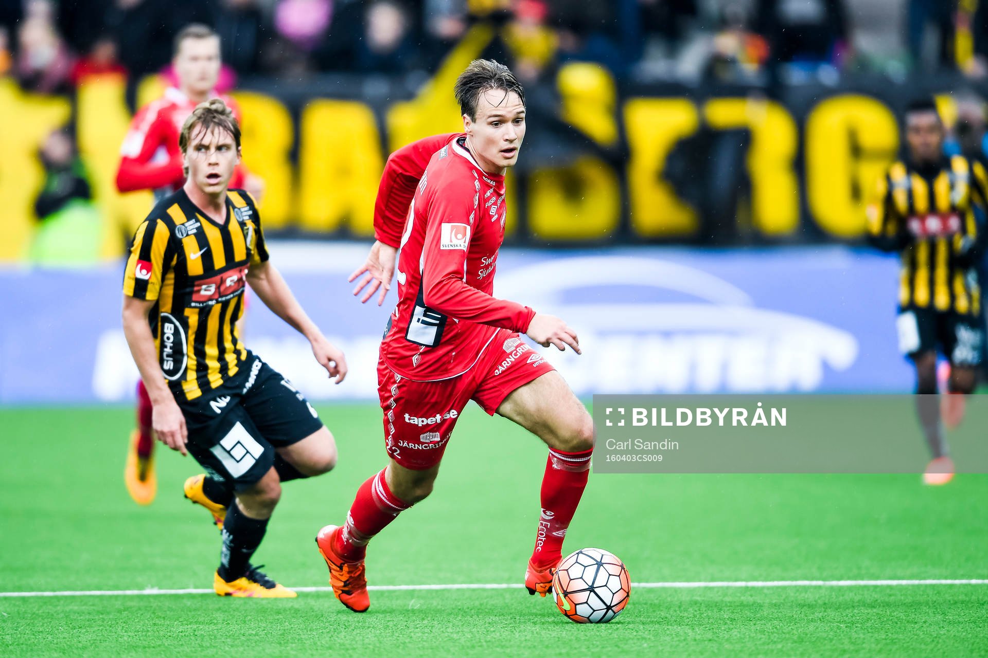 Häckens Rasmus Schuller  och Elfsborgs Viktor Prodell