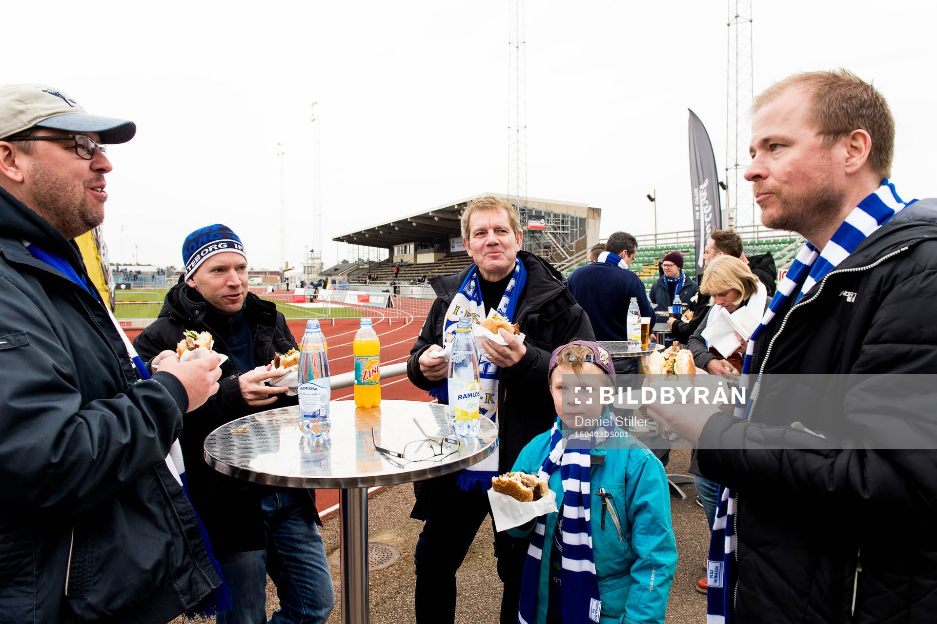 Supportrar börjar anlända till Falkenbergs IP