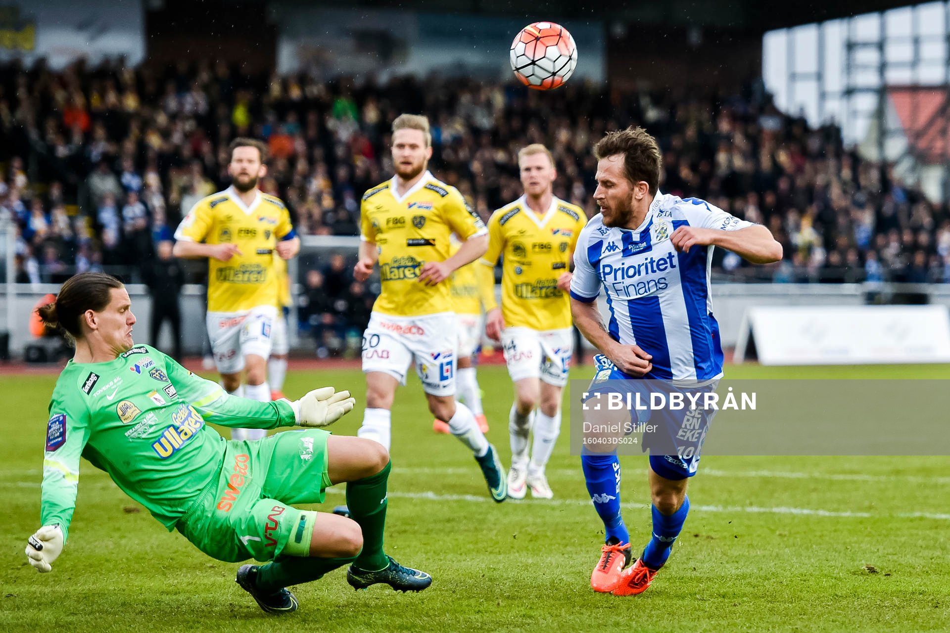 IFK Göteborgs Tobias Hysén och Falkenbergs målvakt Otto
