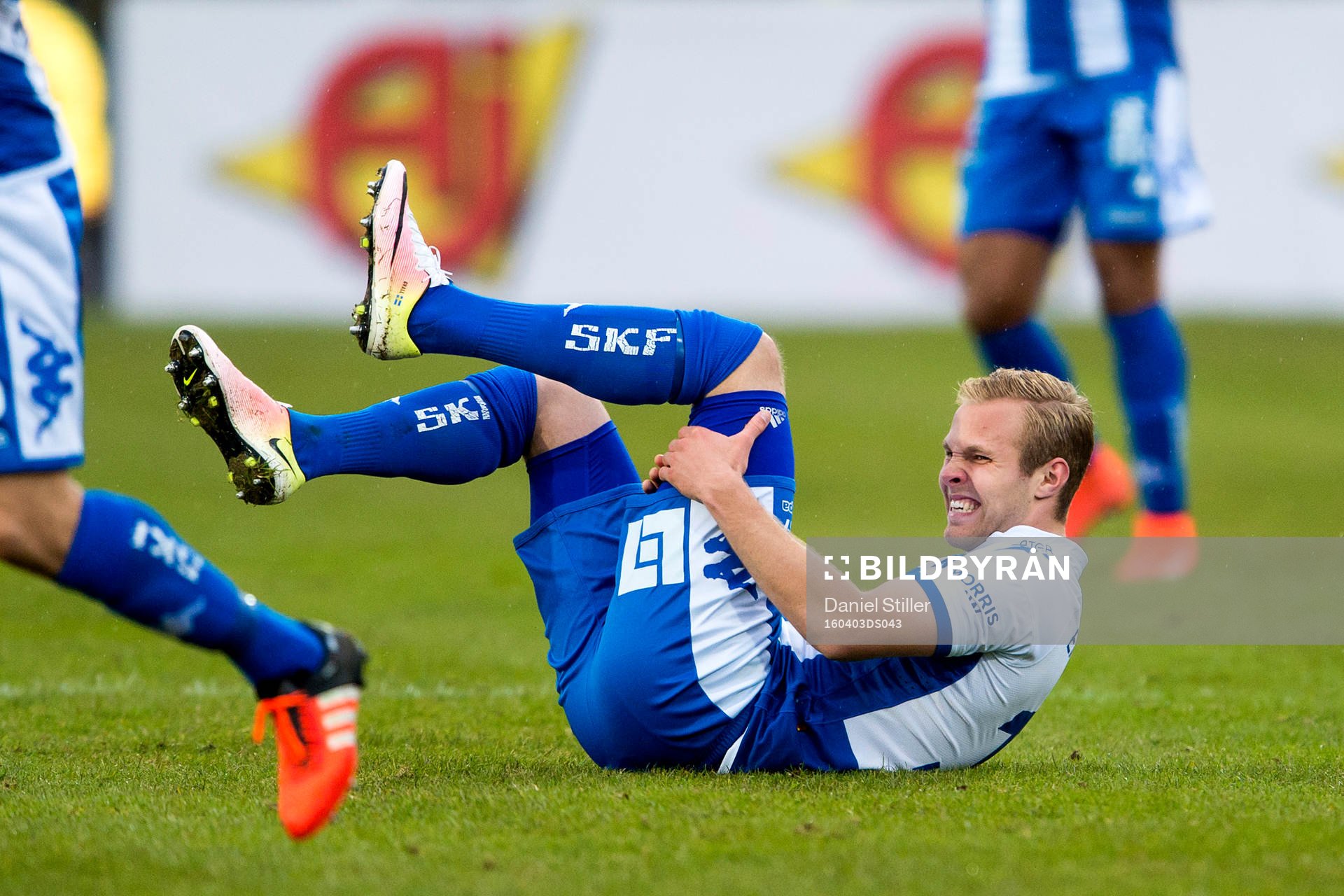 IFK Göteborgs Gustav Engvall grinar illa