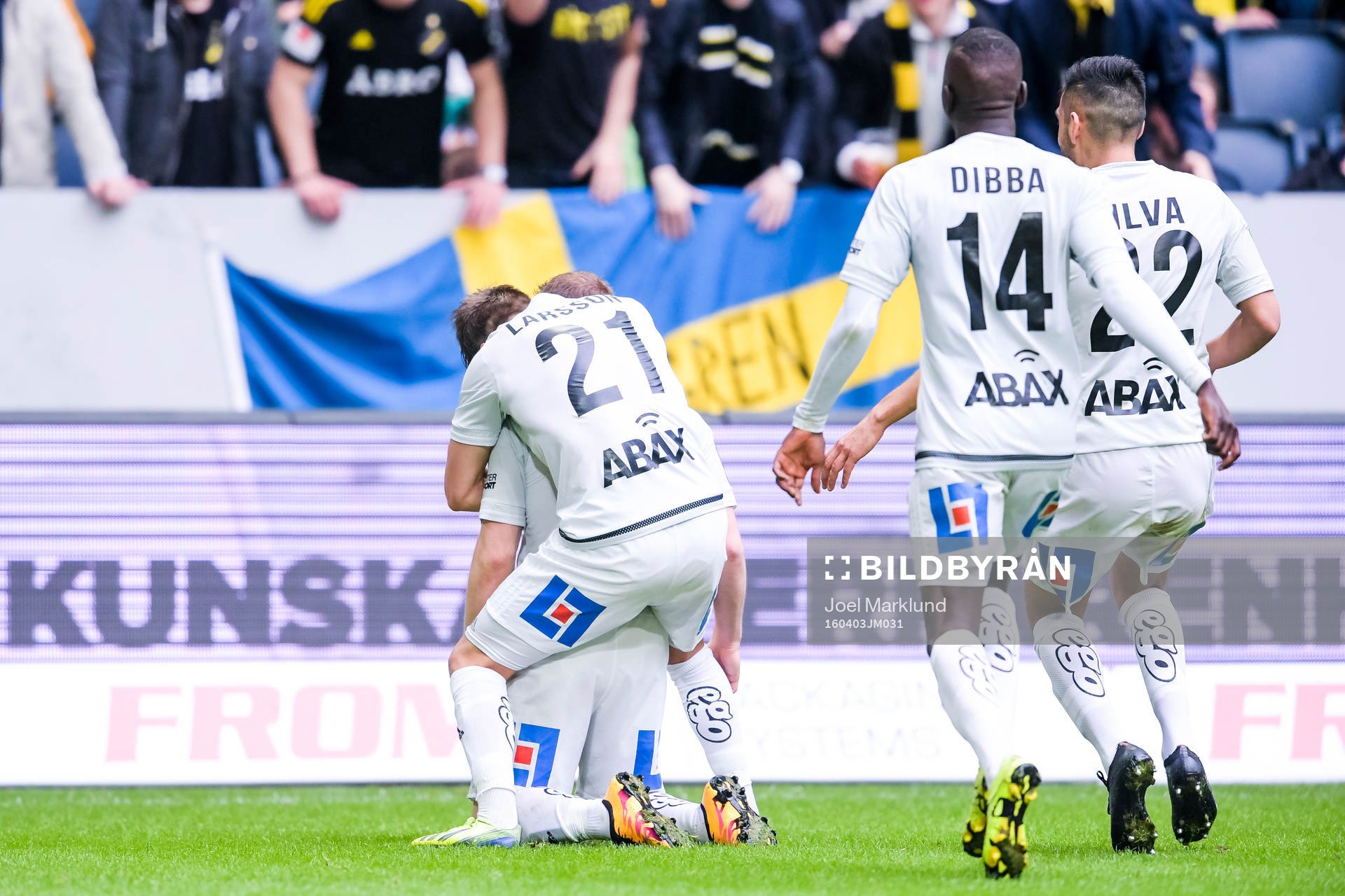 Sundsvalls spelare jublar