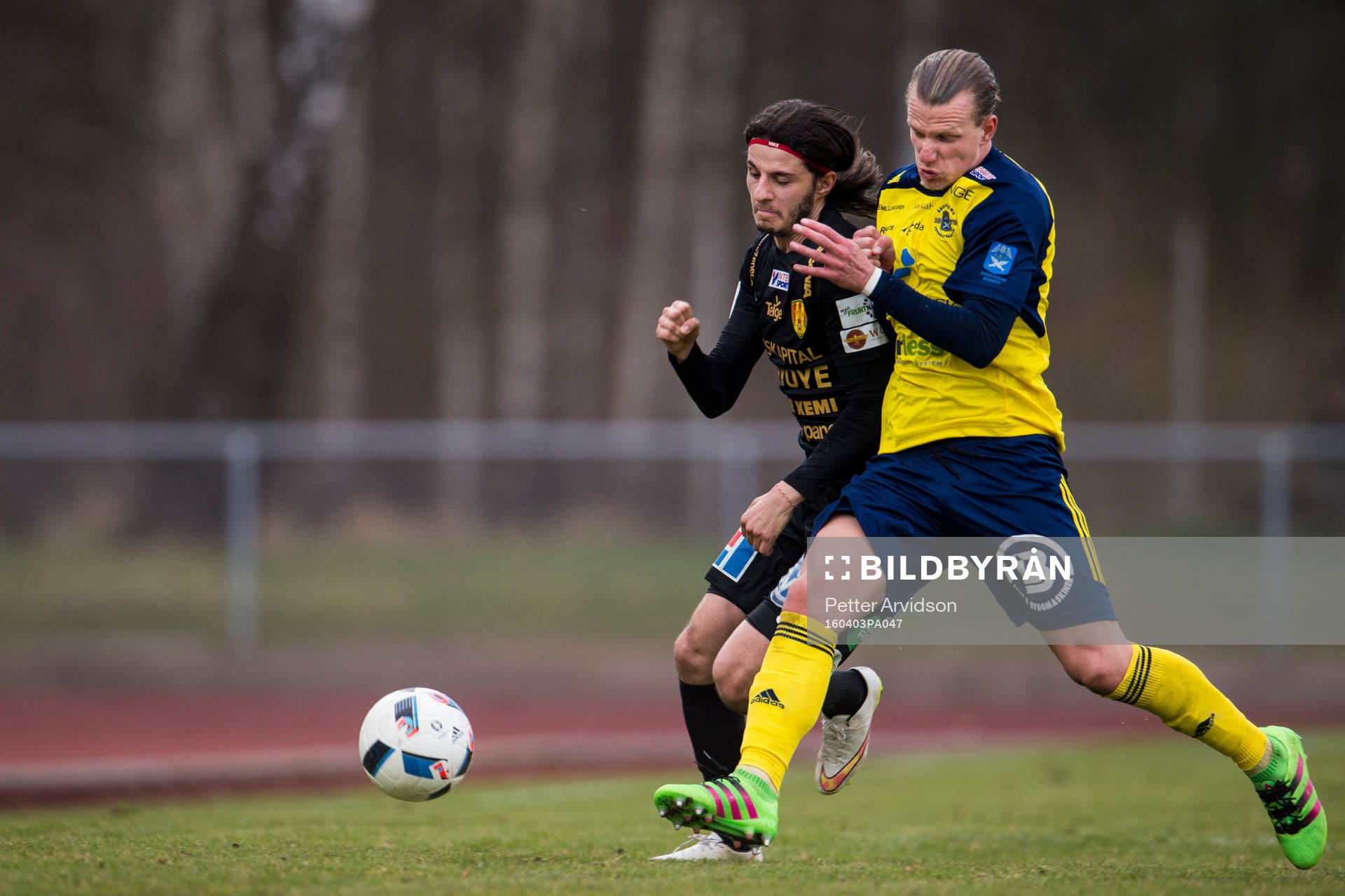 Syrianskas Stefan Ilic och Ängelholms Sebastian Carlsen
