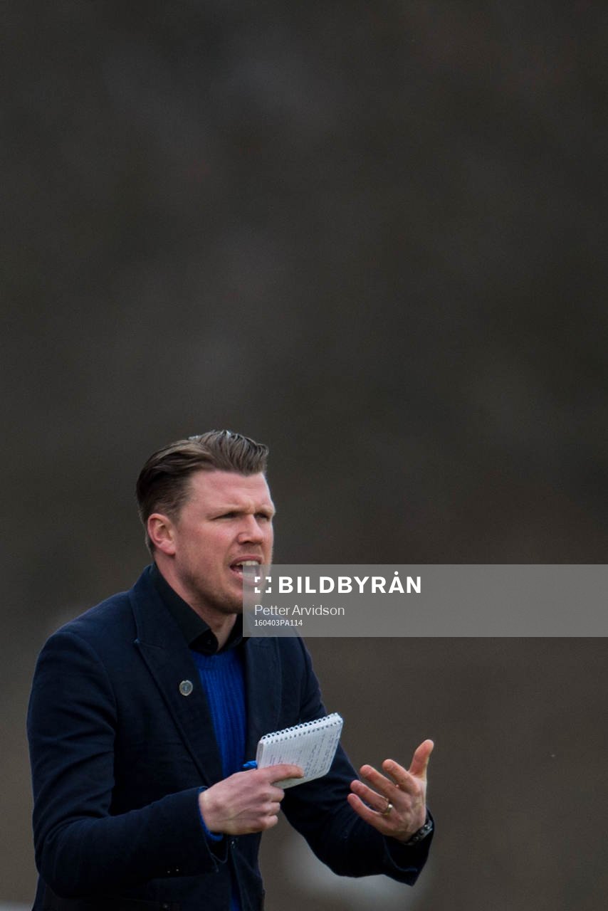 Ängelholms tränare Christian Järdler