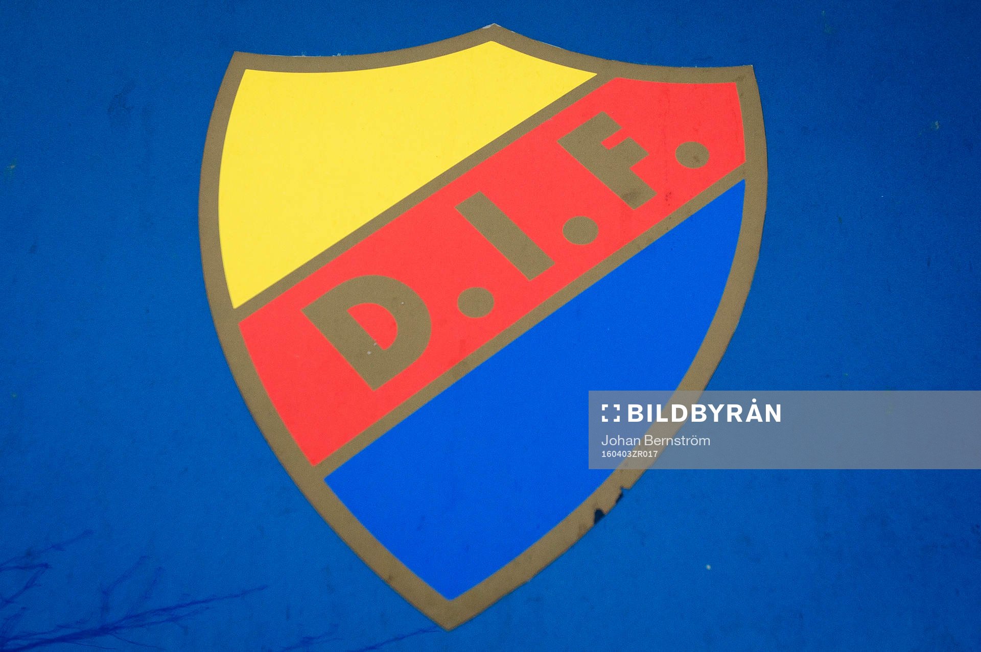 Djurgårdens logotyp på en bil