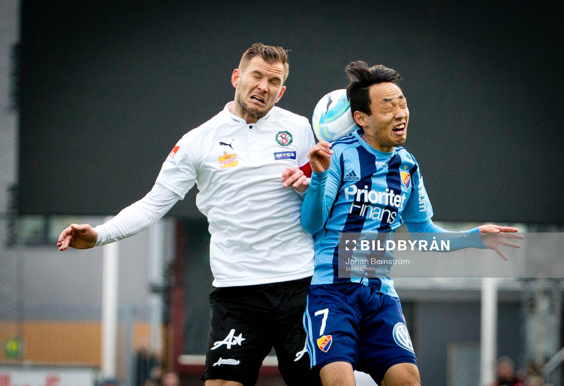 Örebros Robert Åhman Persson och Djurgårdens Seon-Min