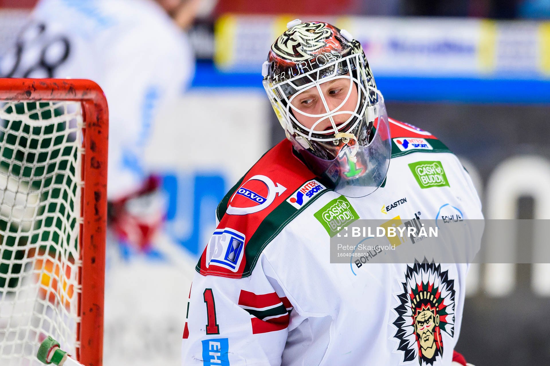 Frölundas målvakt Lars Johansson på uppvärmningen