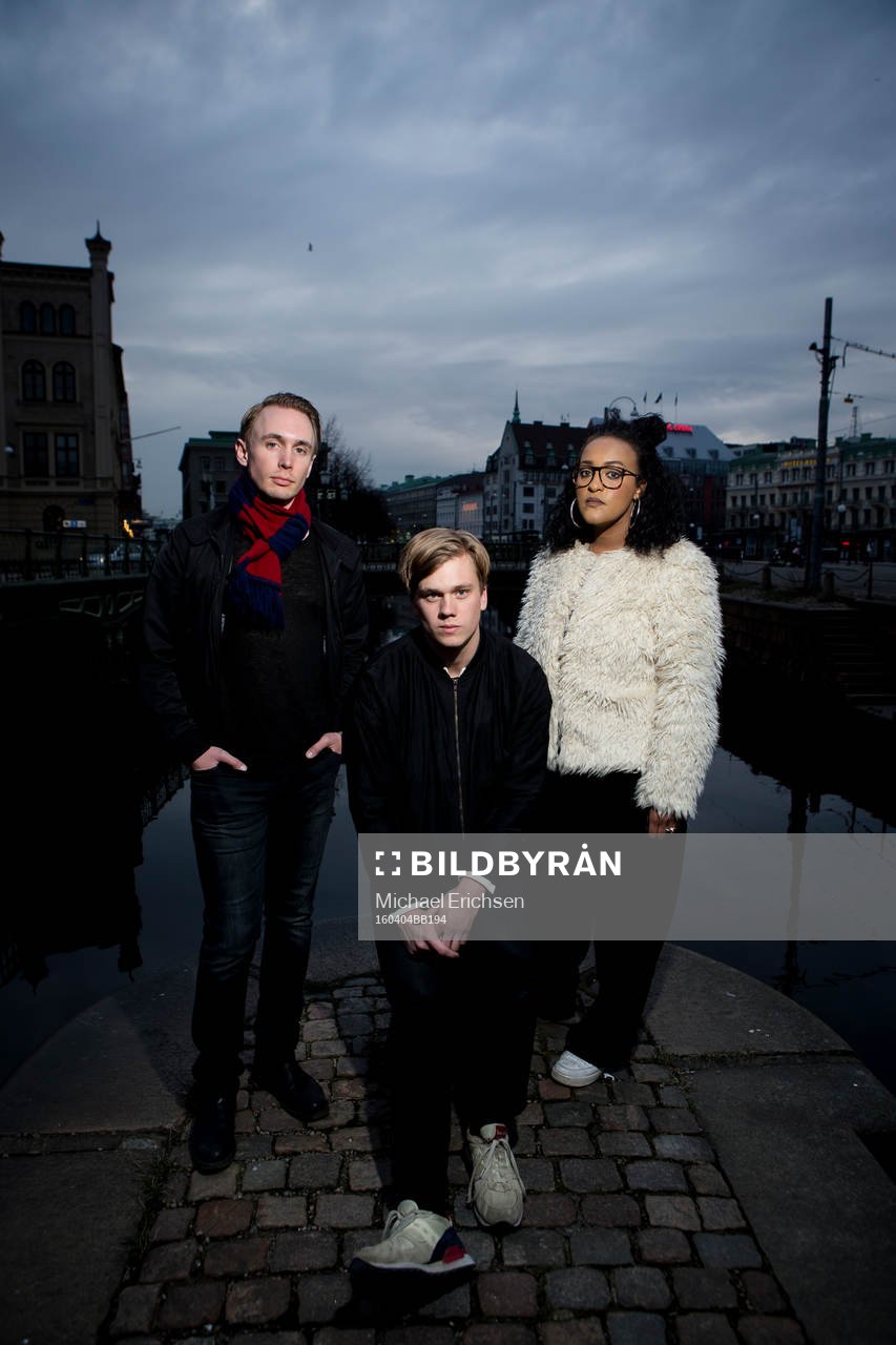 Örgryte supportrarna Oskar Ångermark, Felix Jonsson och