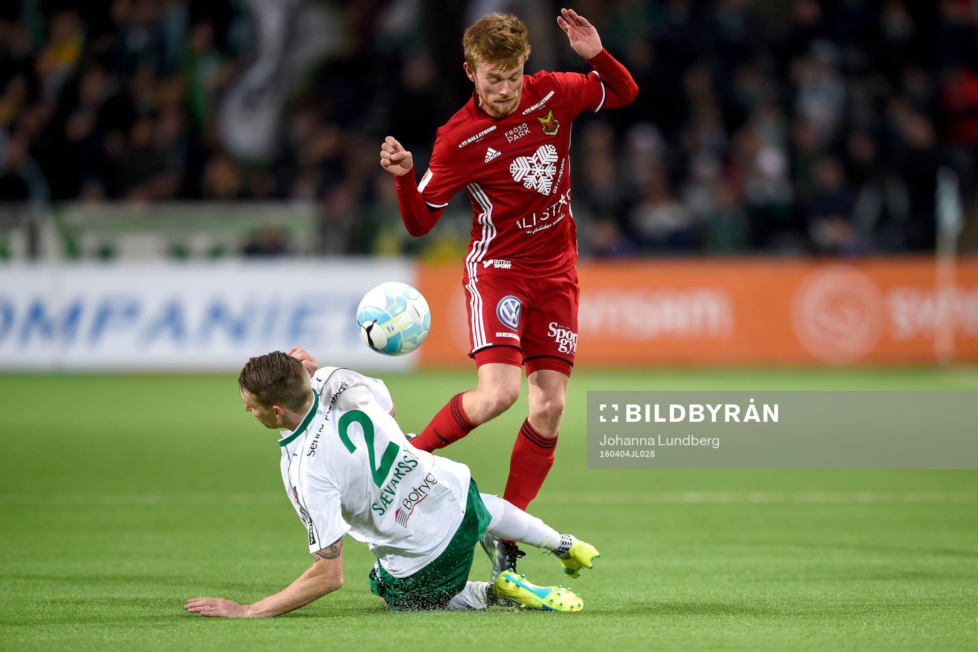 Östersunds Dennis Widgren och Hammarbys Birkir Már
