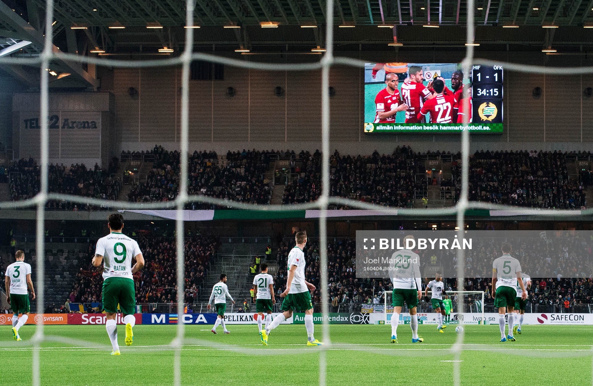 Hammarbys spelare deppar när de ser Östersunds spelare