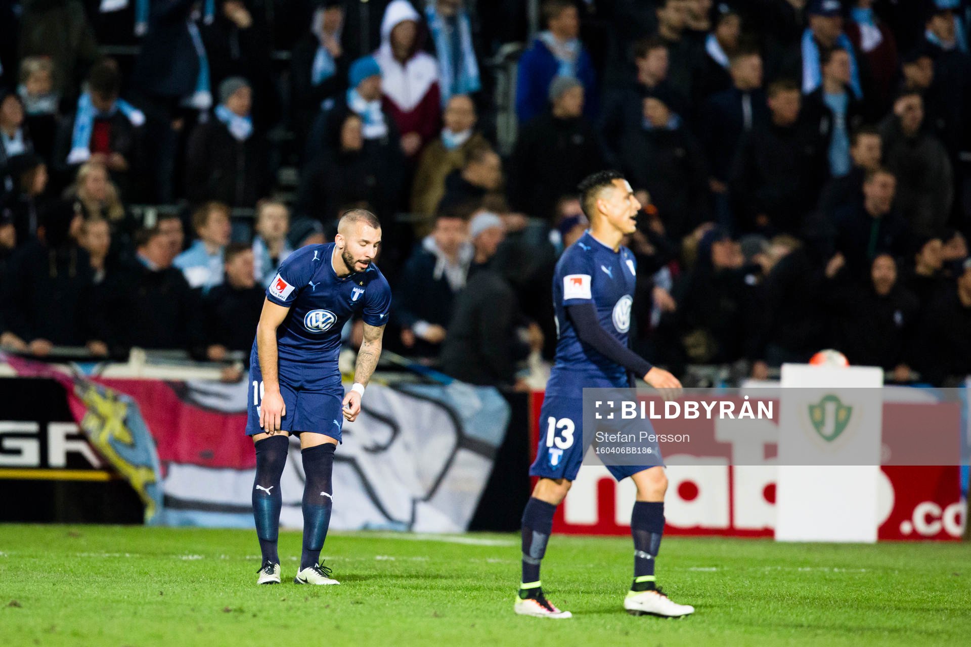 Malmö FFs Guillermo Molins och Yoshimar Yotún deppar