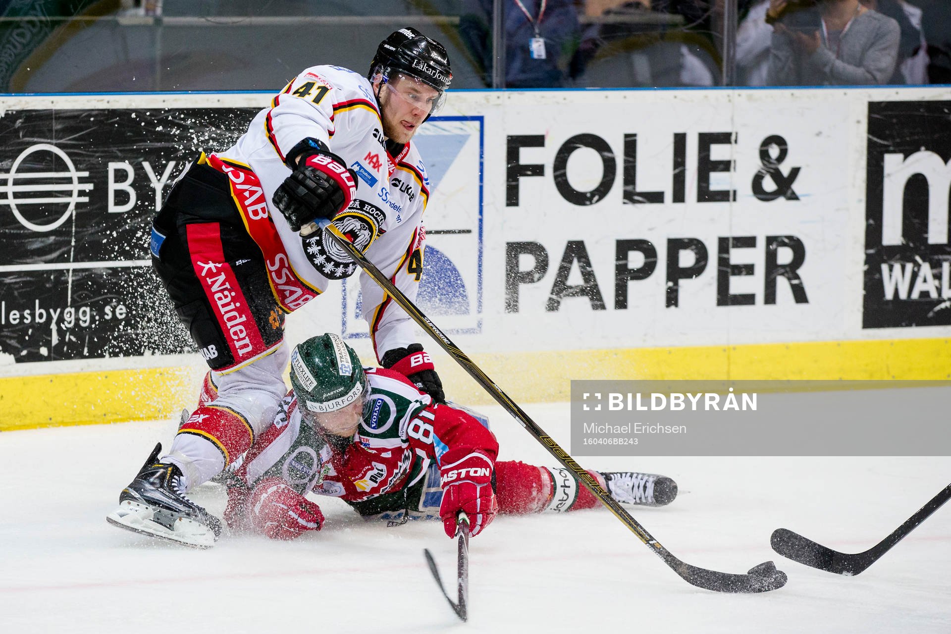 Luleås Ilari Melart med pucken