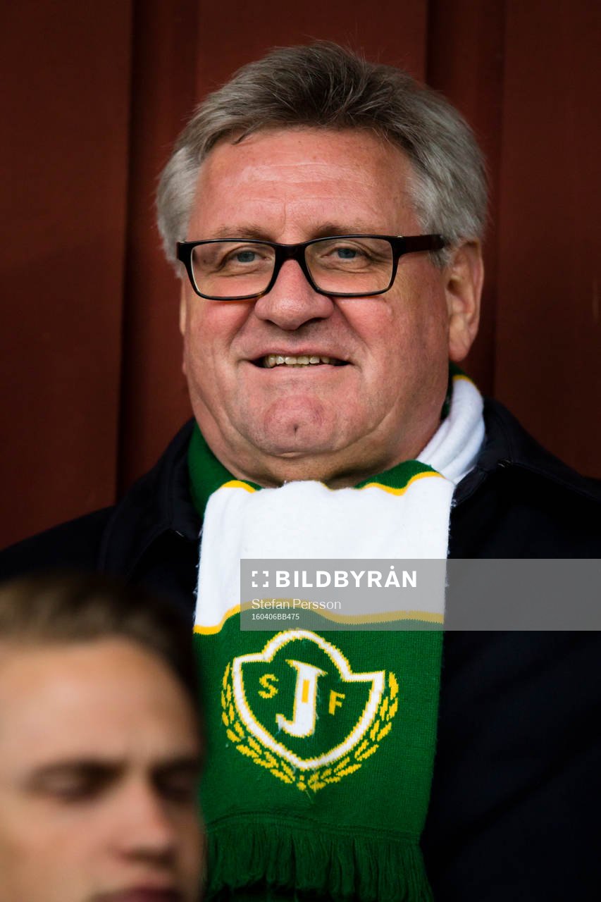 Jönköpings ordförande Sune Lantz under fotbollsmatchen i Allsvenskan mellan Jönköping och Malmö FF den 6 april 2016 i Jönköping. 