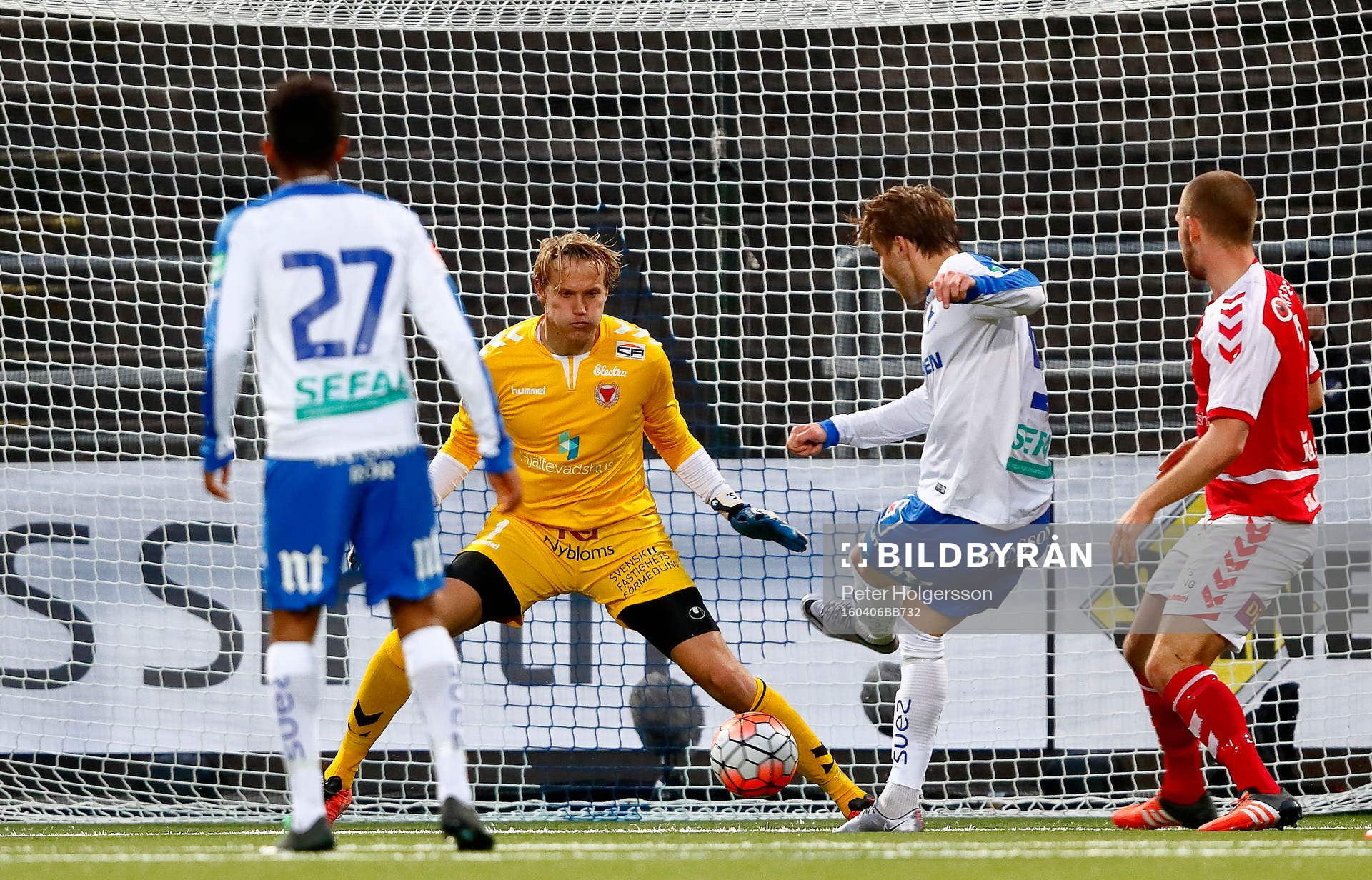 Målchans för Norrköpings Christoffer Nyman med målvakt