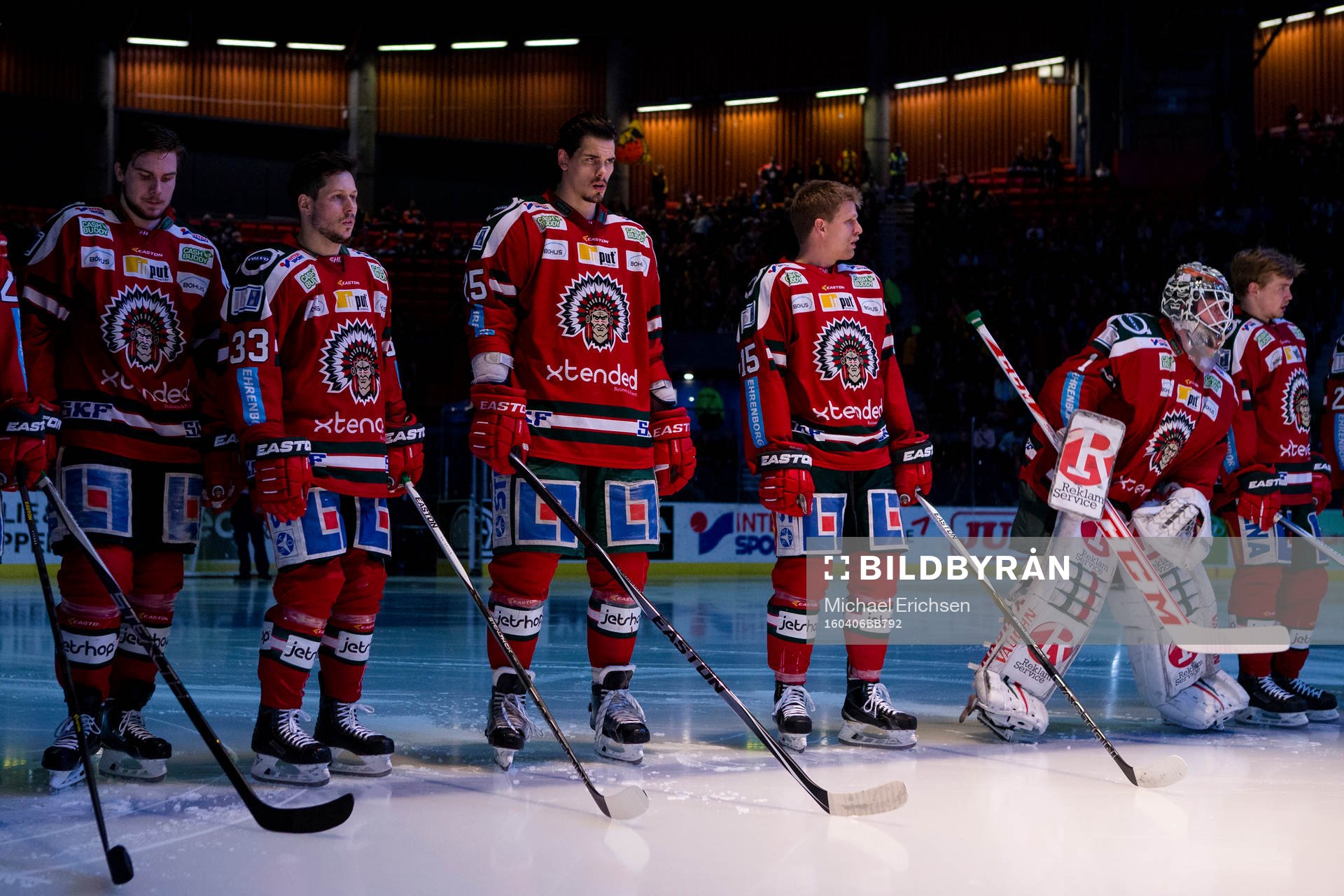 Frölunda på lineup, fr.v. Henrik Tömmernes, Elias