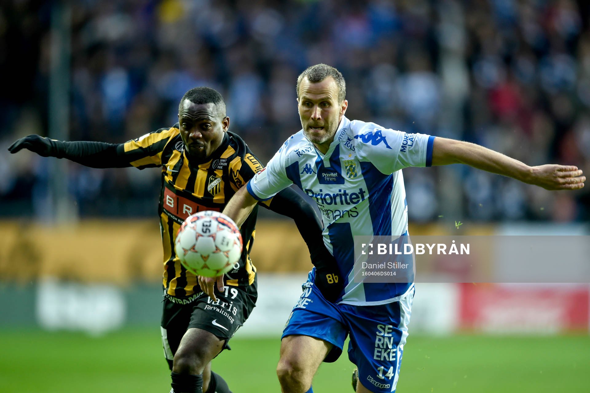 Häckens John Owoeri och IFK Göteborgs Hjalmar Jonsson
