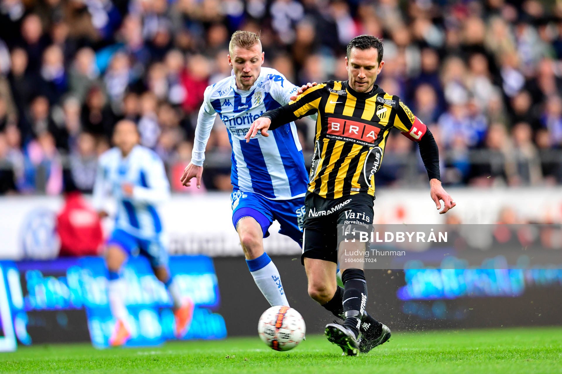 IFK Göteborgs Sebastian Eriksson och Häckens John Owoeri