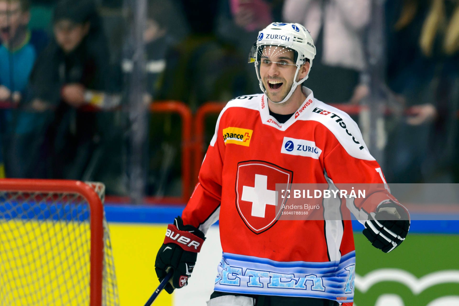 Schweiz Luca Cunti jublar