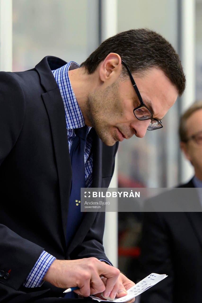 Sveriges assisterande tränare Peter Popovic