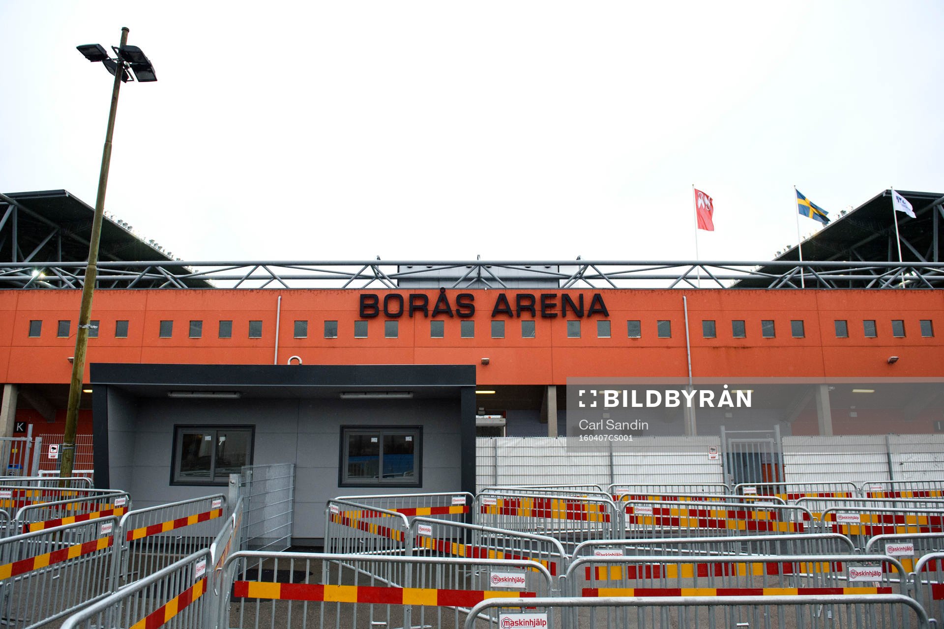 Säkerhetsstaket utanför Borås Arena