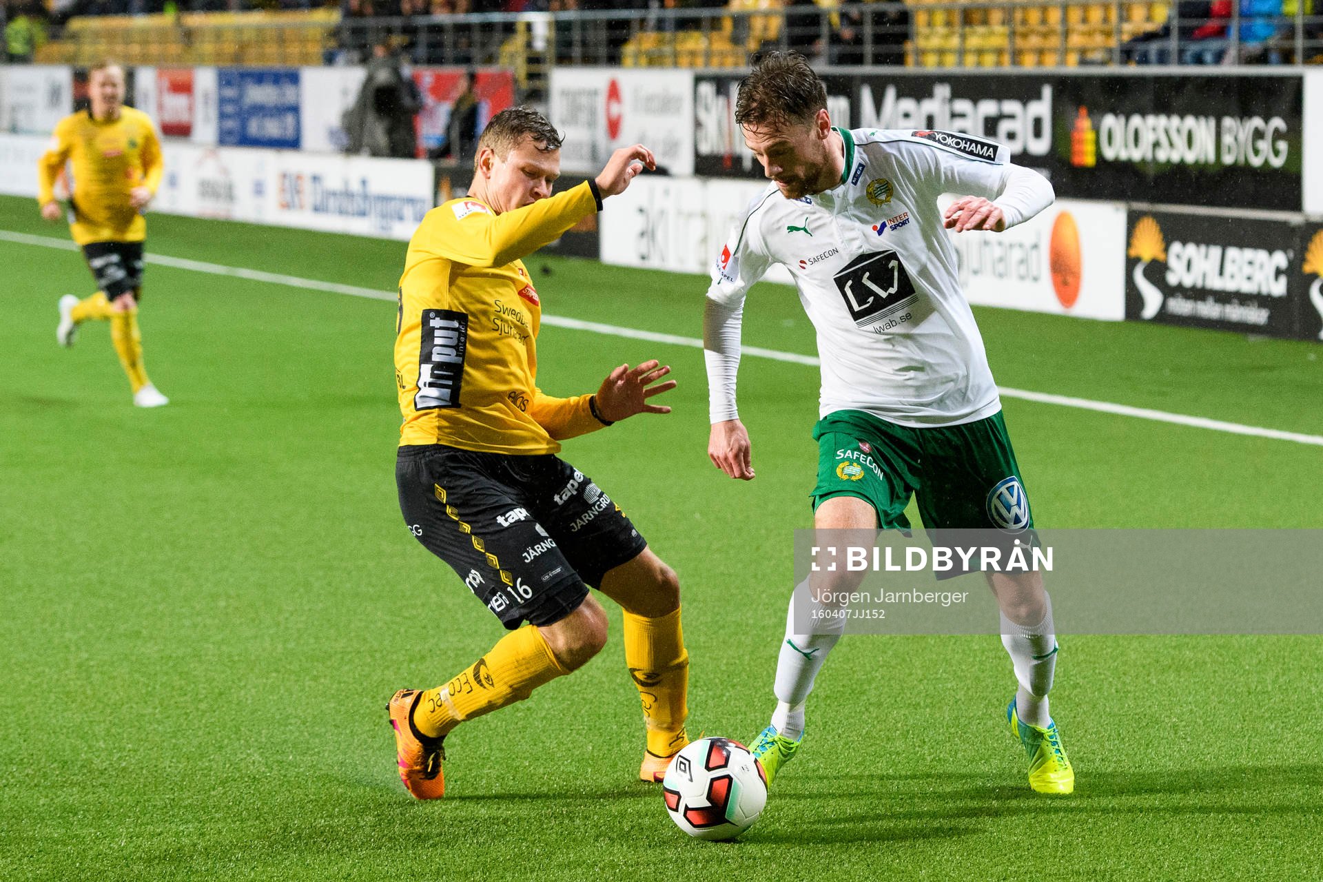 Hammarbys Arnor Smarason och Elfsborgs Viktor Claesson