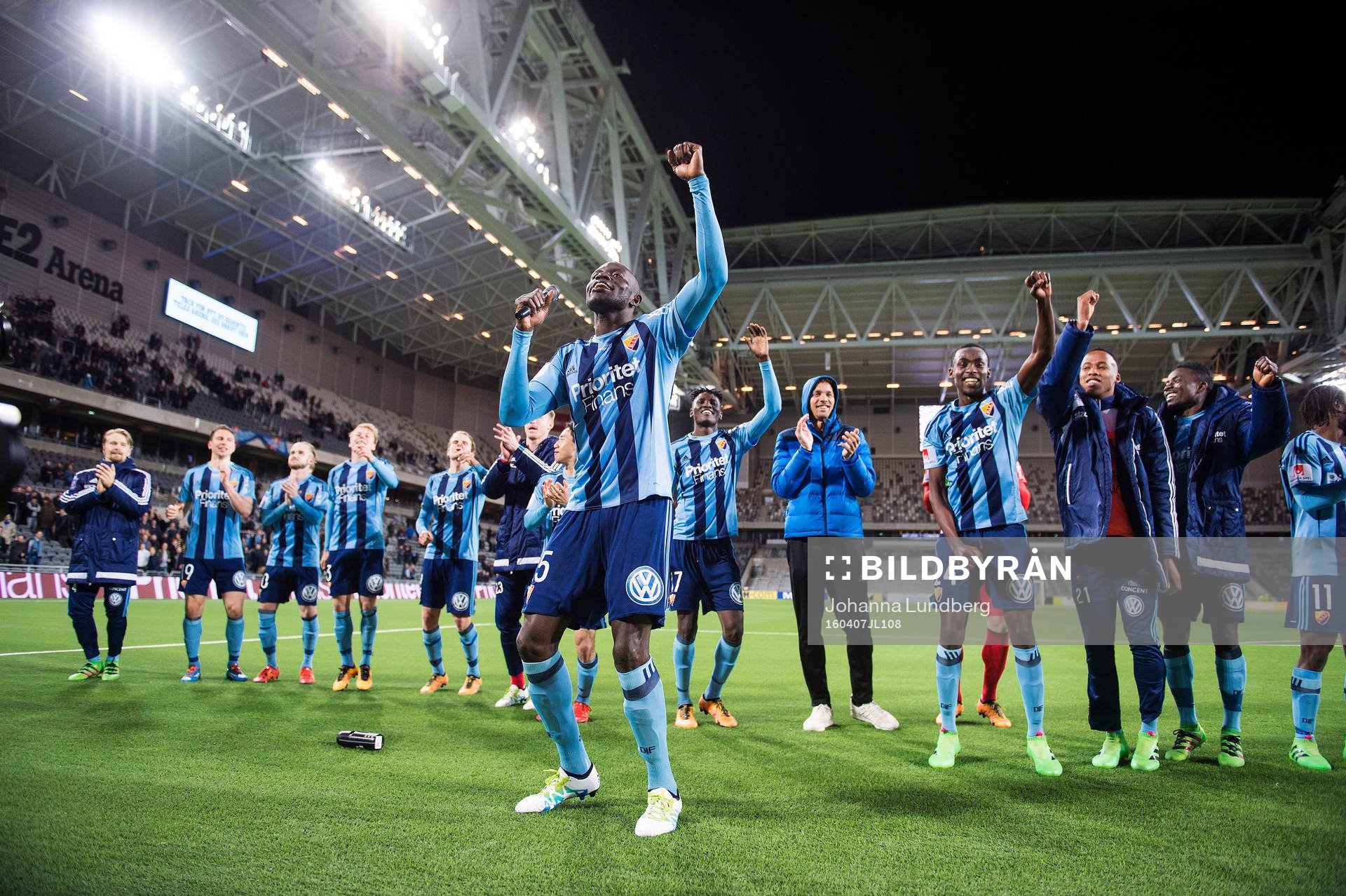 Djurgårdens Omar Colley jublar med publiken