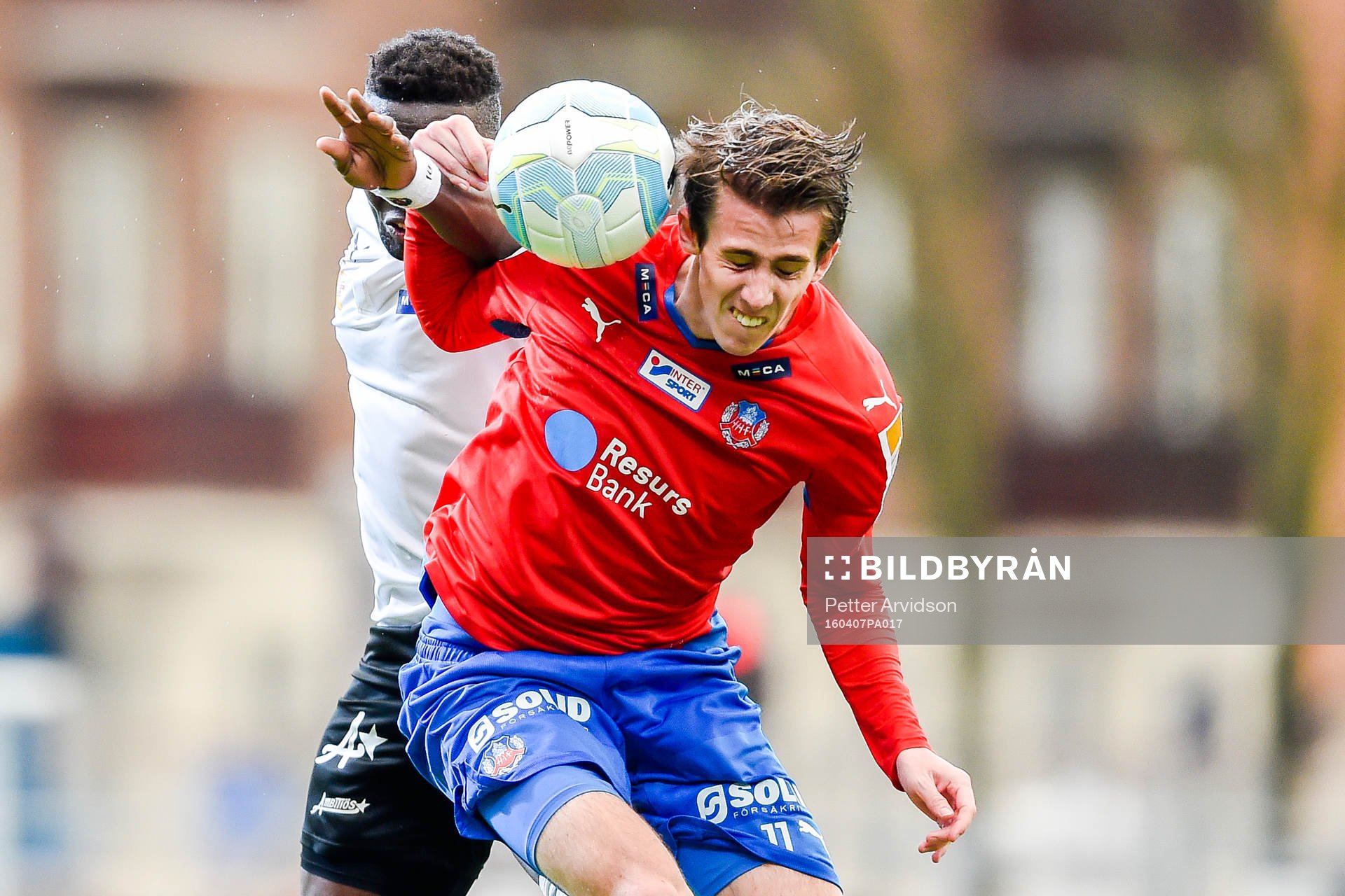 Örebros Alhassan Kamara och Helsingborgs Daniel Mobaeck