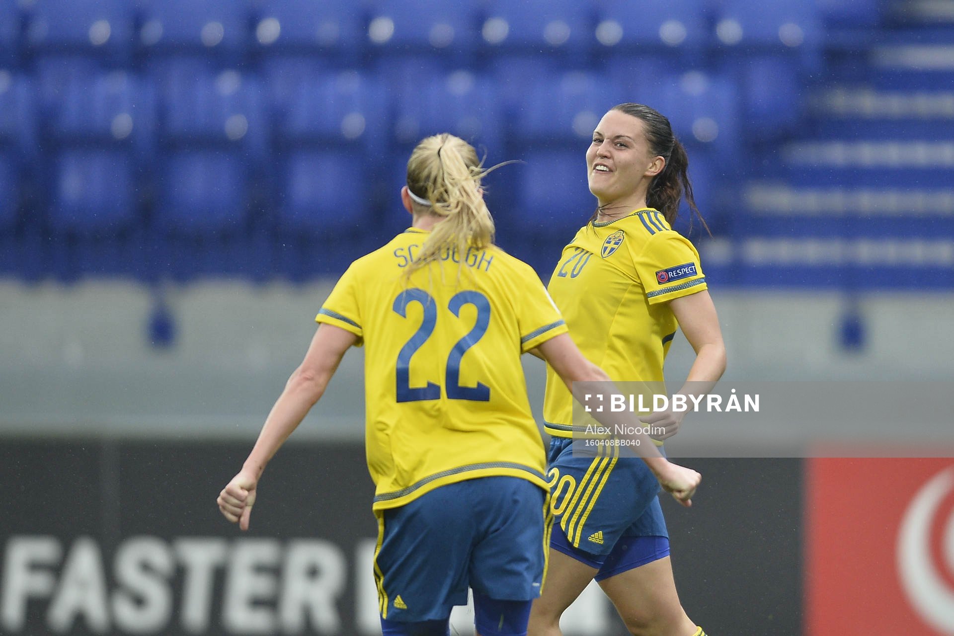 Sveriges Emilia Appelquist jublar