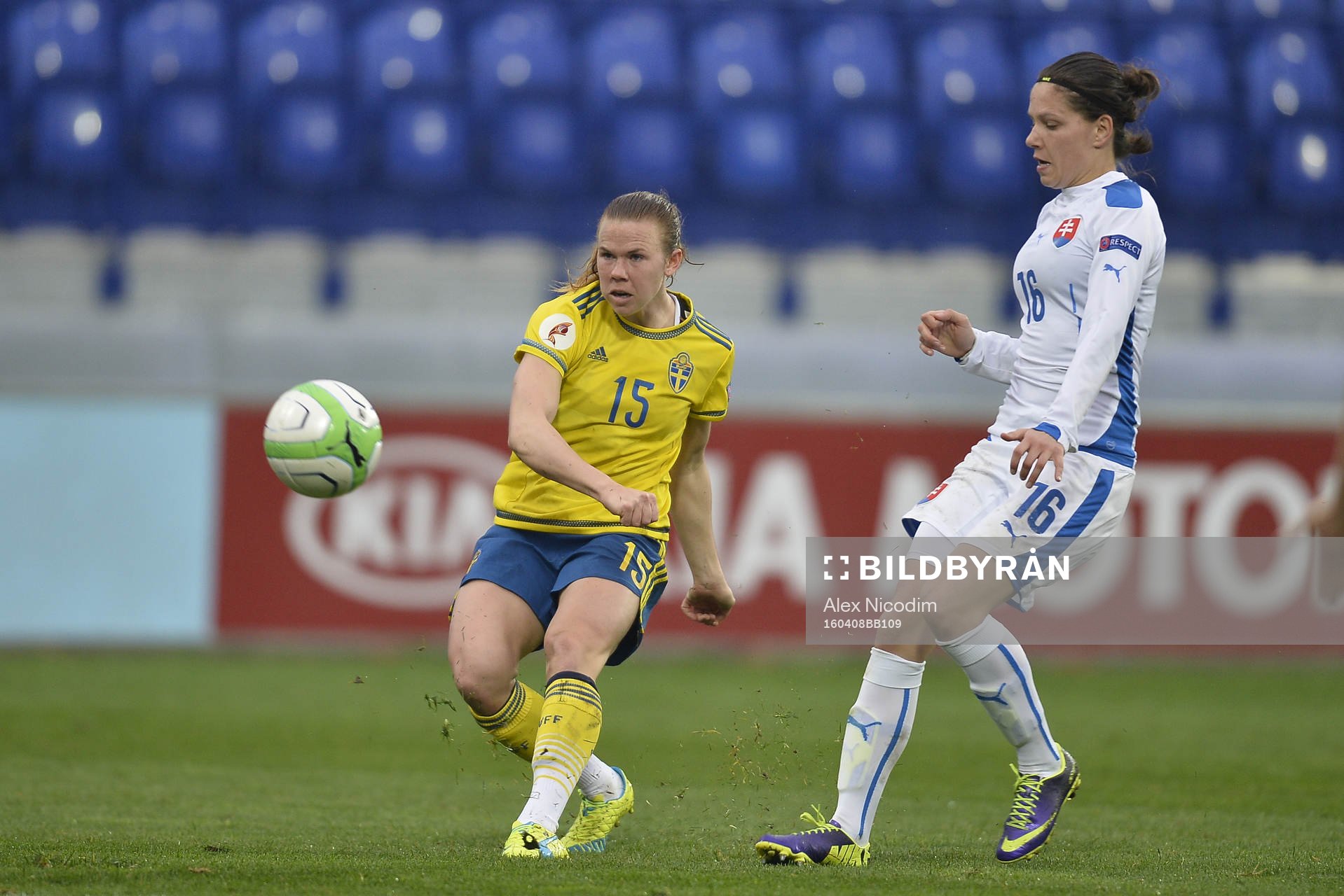 Sveriges Jessica Samuelsson och Slovakiens Diana Bartovicova