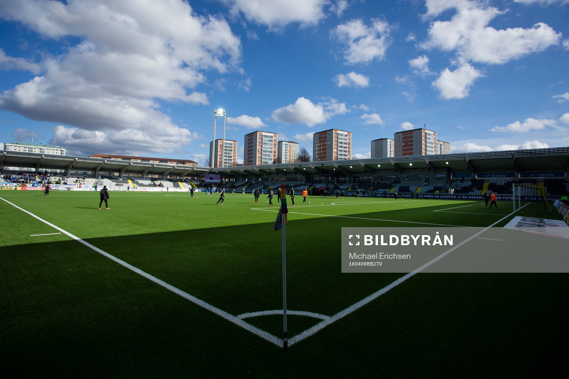 Vy över Bravida Arena innan fotbollsmatchen i Allsvenskan