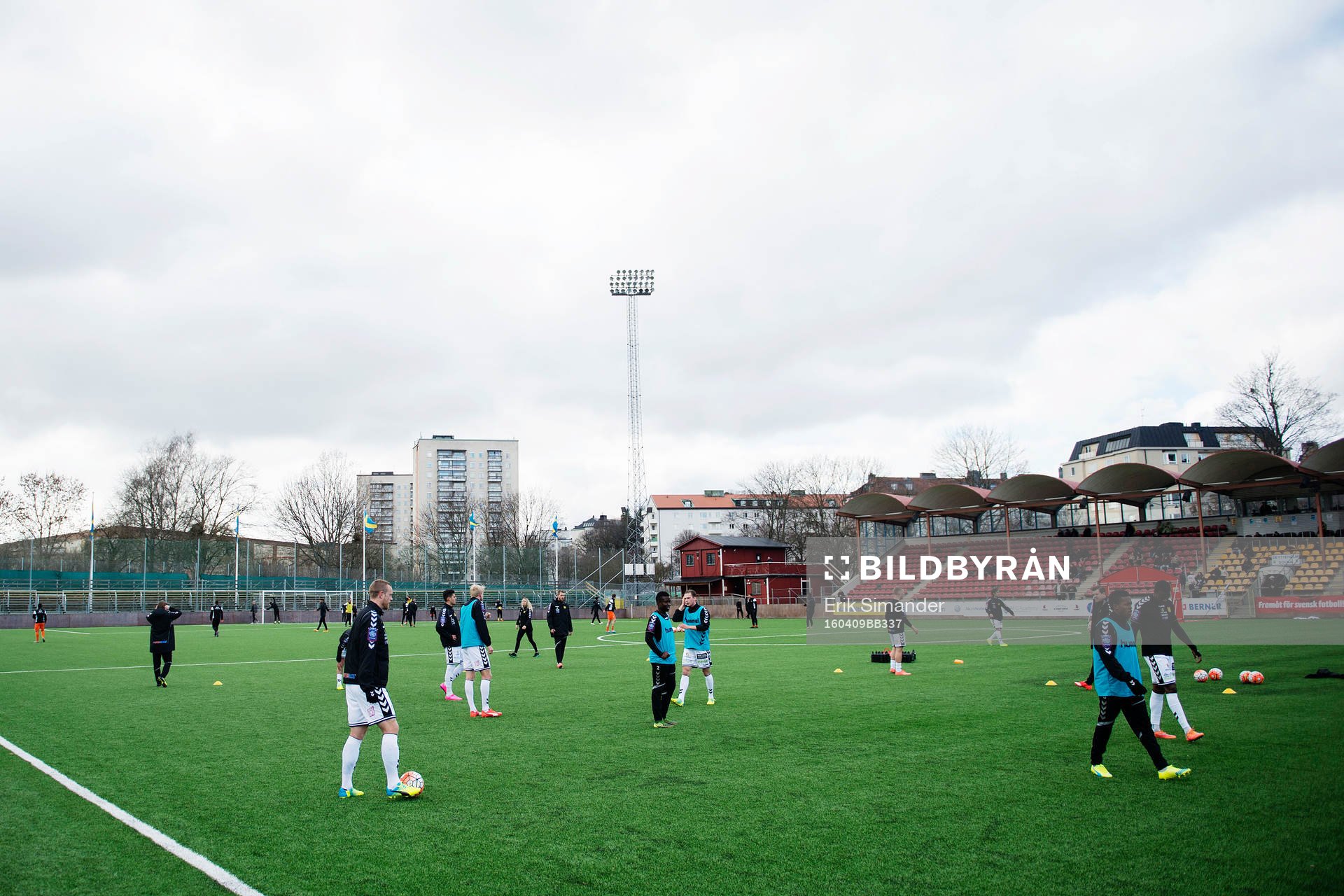 GAIS spelare värmer upp