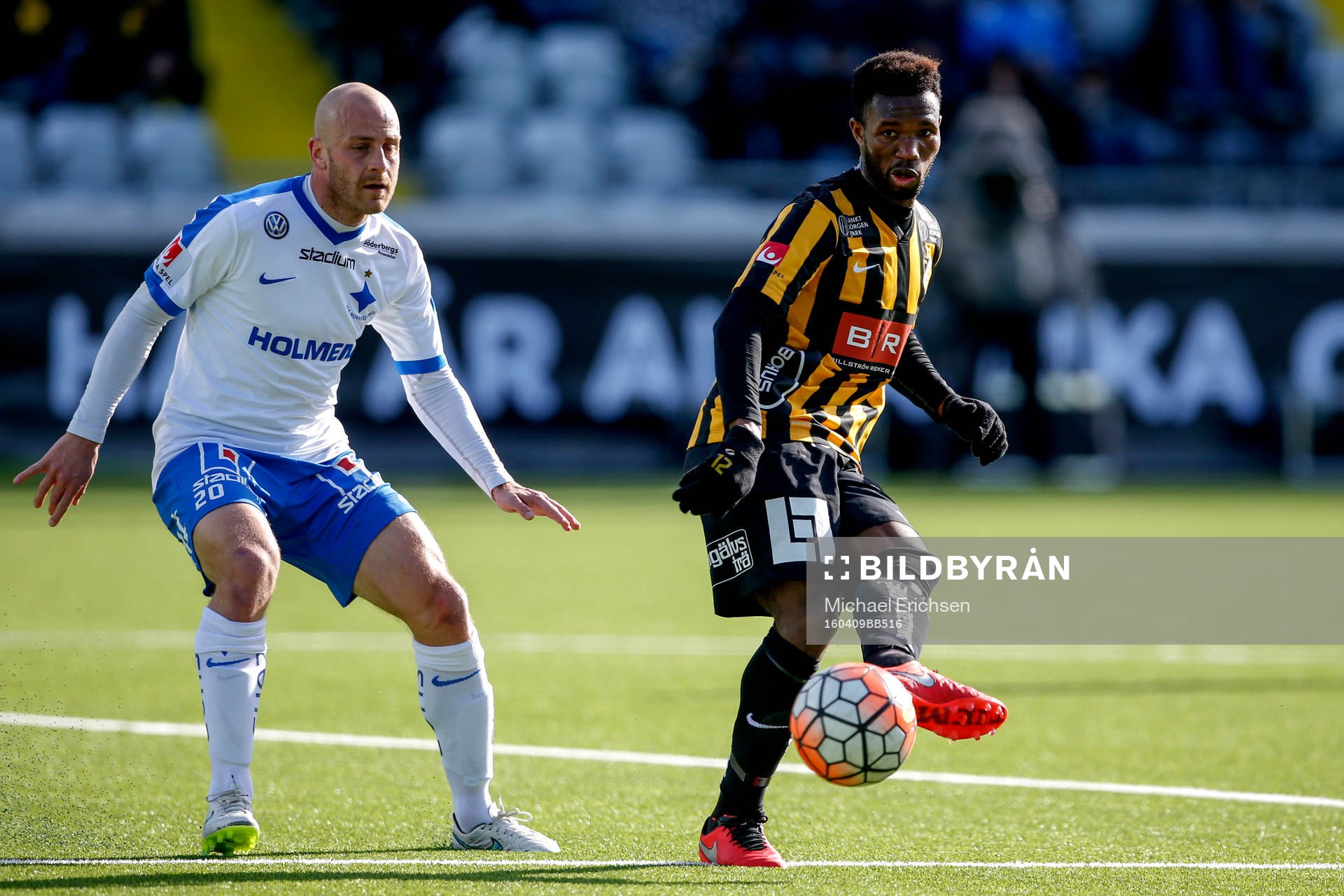 Norrköpings Daniel Sjölund och Häckens Mohammed Abubakari