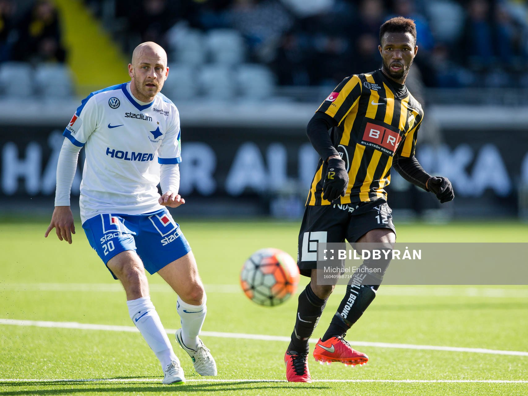 Norrköpings Daniel Sjölund och Häckens Mohammed Abubakari